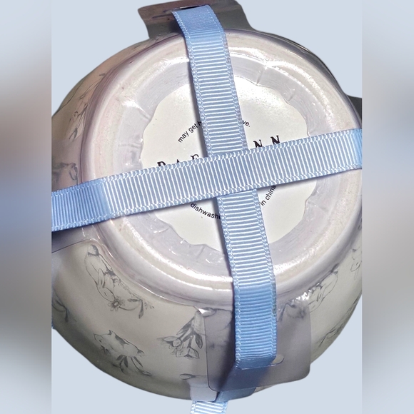 Rae Dunn Bunny Blue and White Ceramic Measuring Cups Set NWT - Picture 3 of 4